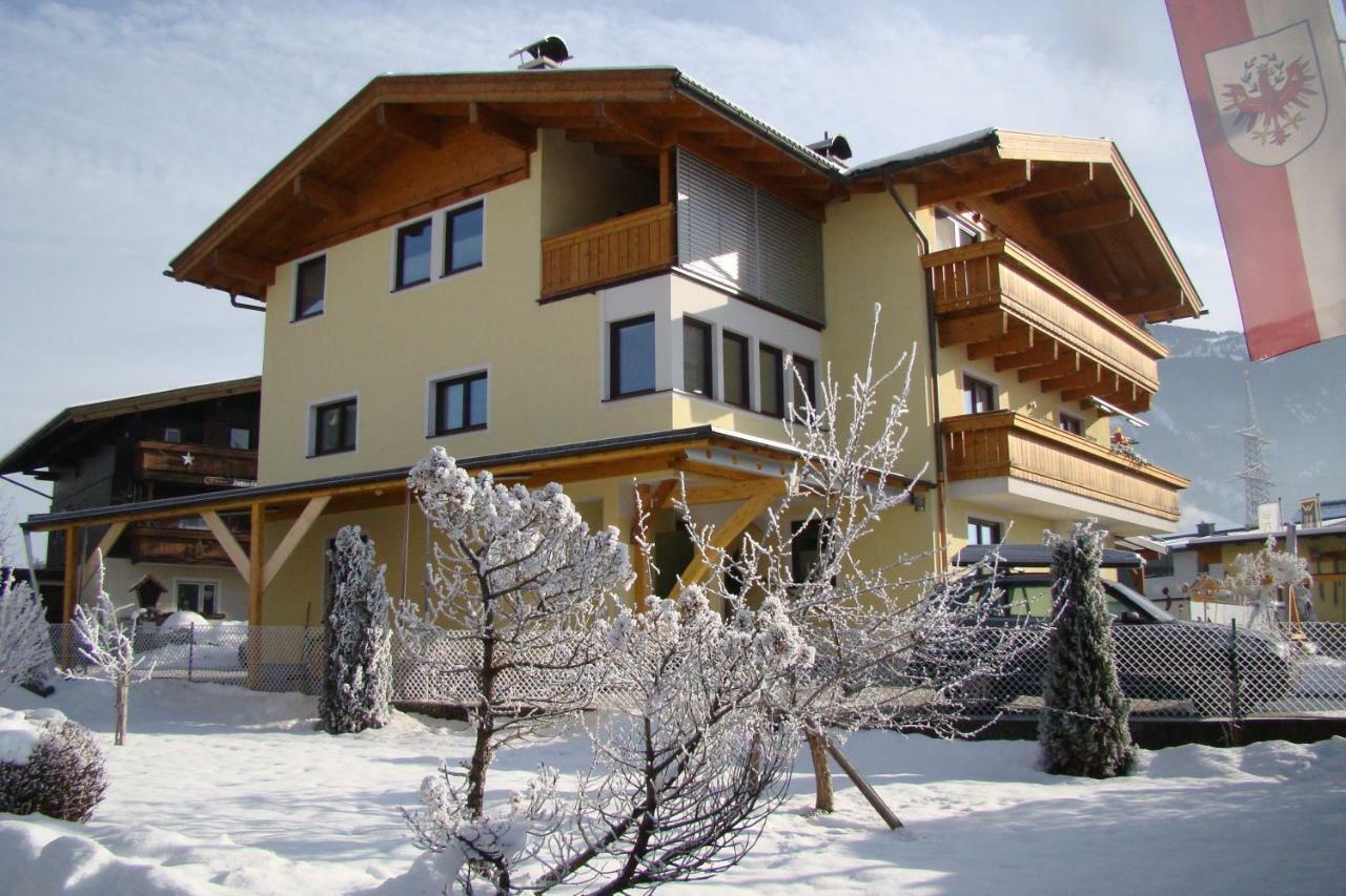 Haus Laubreuter Apartman Kaprun Kültér fotó